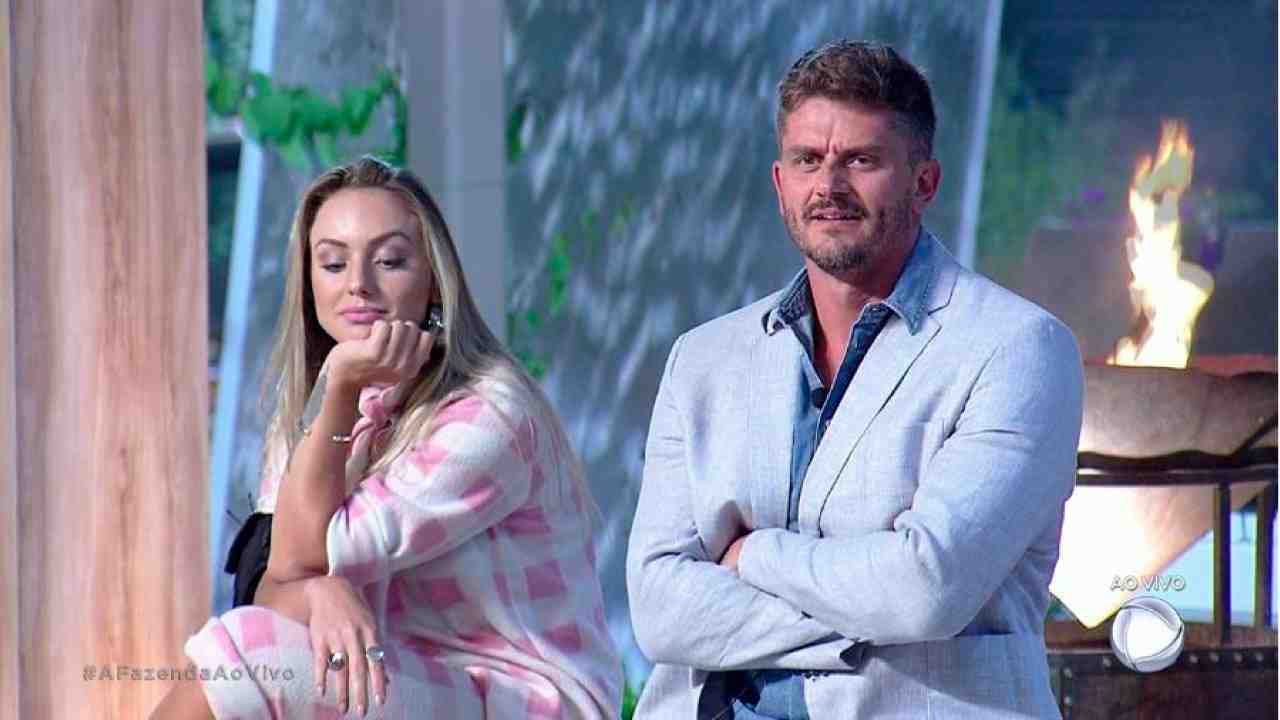 Monick Camargo ao lado de Marcos Harter em A Fazenda Nova Chance