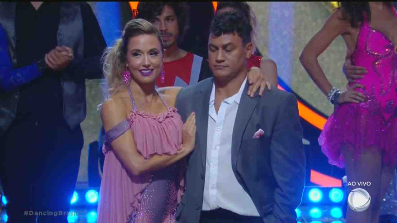 Popó é eliminado do Dancing Brasil