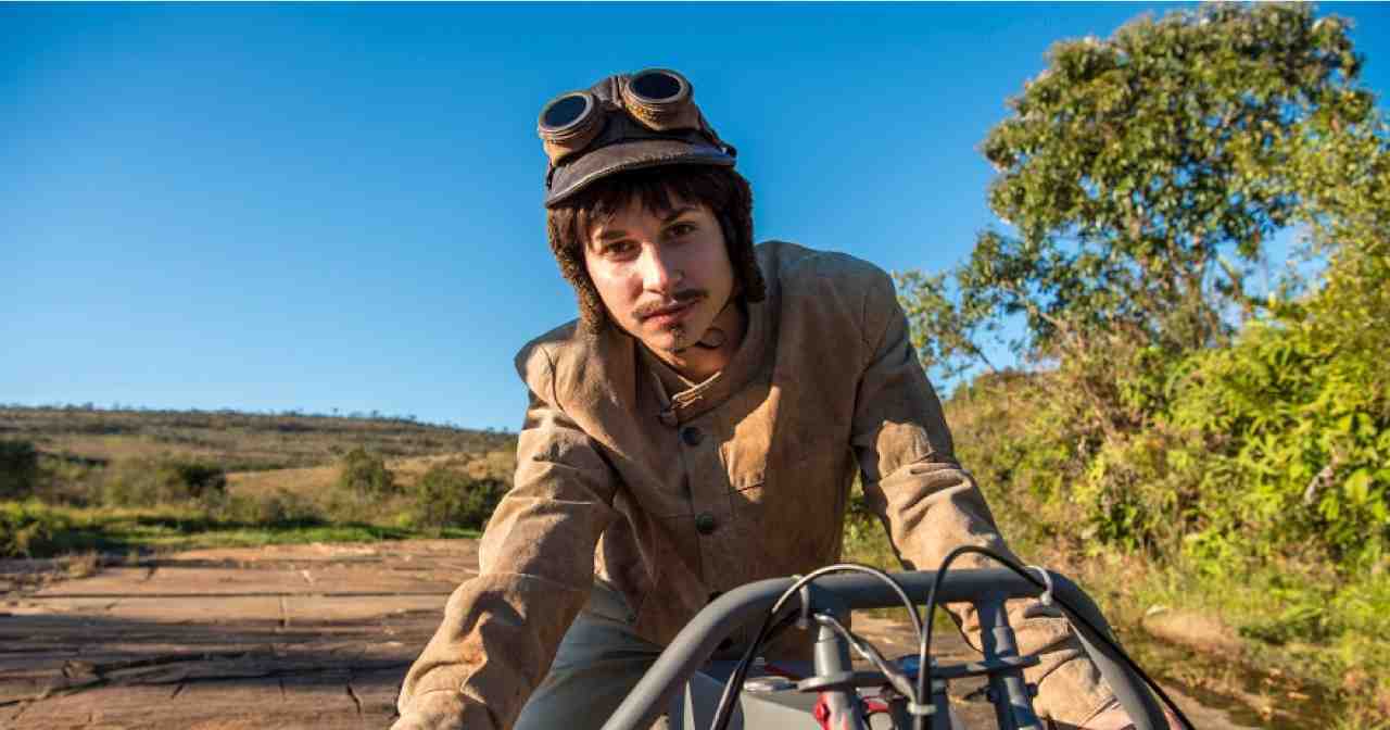 Mário/ Mariana (Chandelly Braz) em cena da novela Orgulho e Paixão