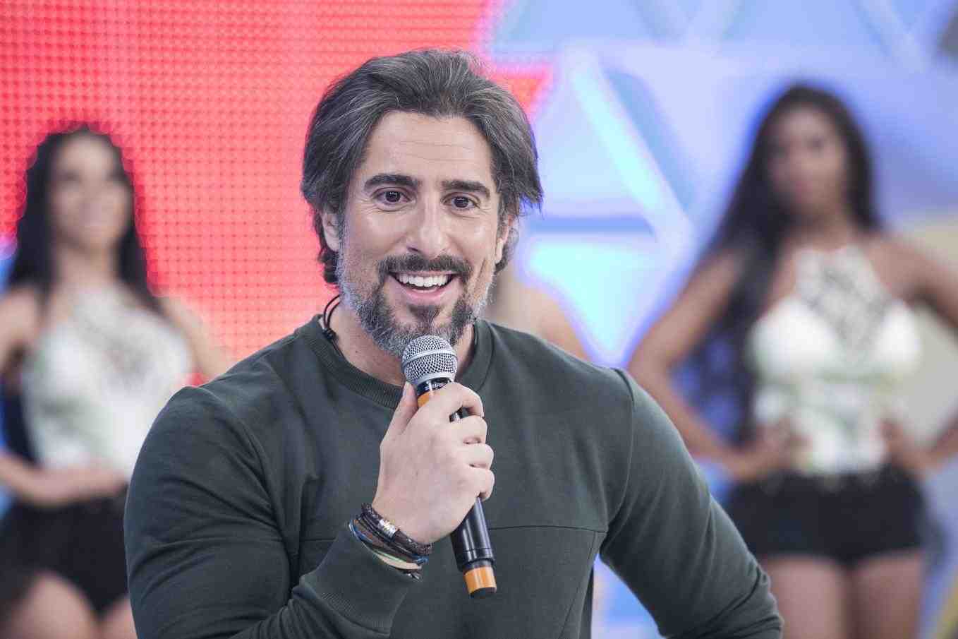 Marcos Mion Record TV