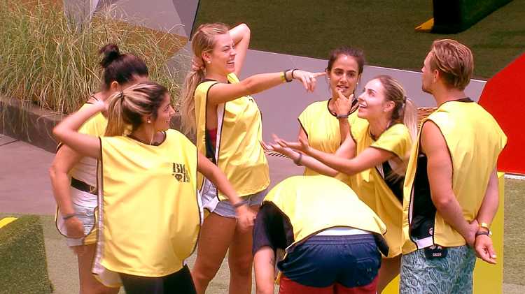 Equipe Amarela vence a prova da comida no BBB 19