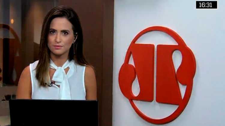 Marcela Rahal apresentando o Jovem Pan Agora