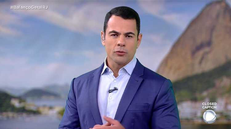 Tino Jr apresentando o Balanço Geral RJ'