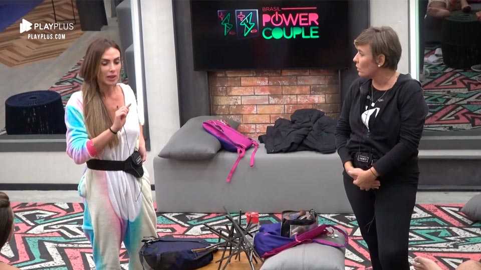 Nicole discute feio com Jakie no Power Couple Brasil 4