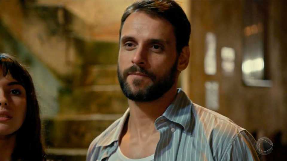 Antonio em cena da novela Topíssima