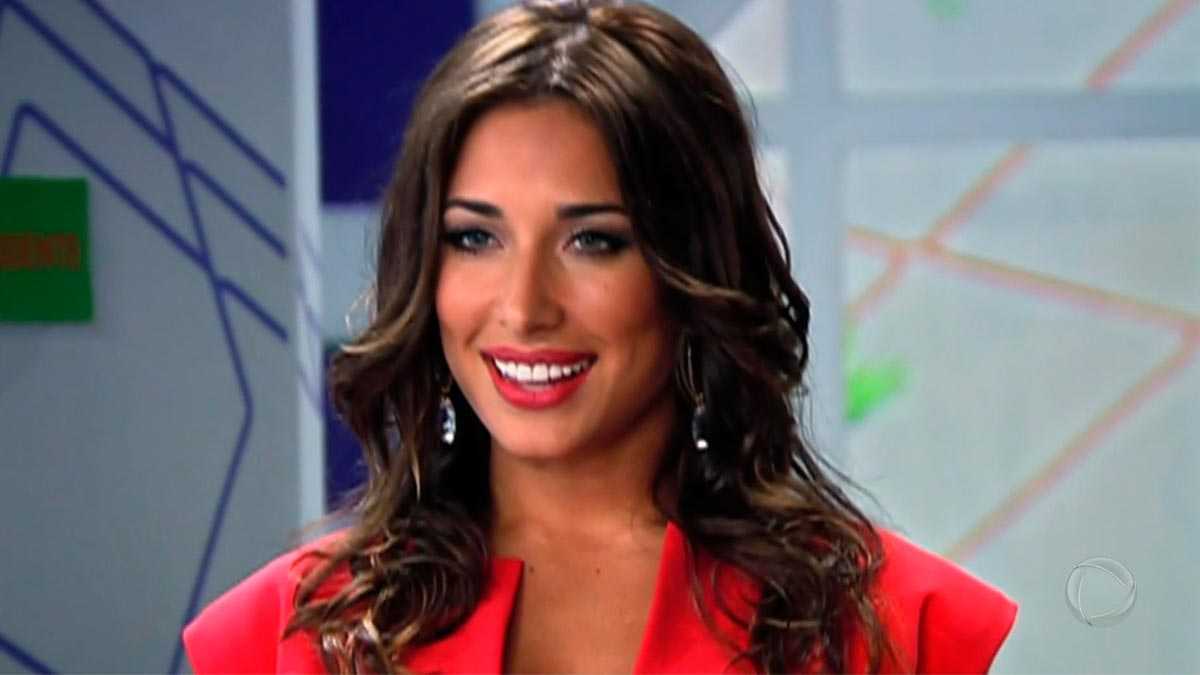 Bela se transforma em Valentina na novela Bela a Feia