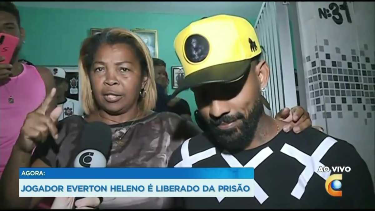 Mulher erra o nome da afiliada da Record TV em Recife