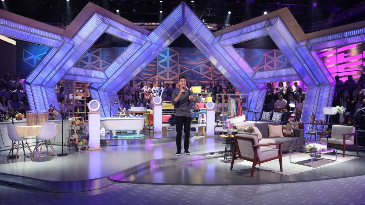 Rodrigo Faro em estúdio especial para novo quadro