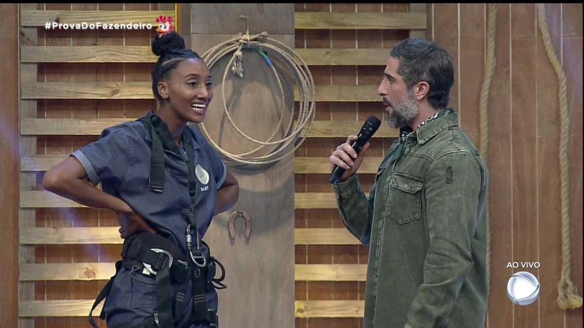 Sabrina Paiva e Marcos Mion na prova do fazendeiro