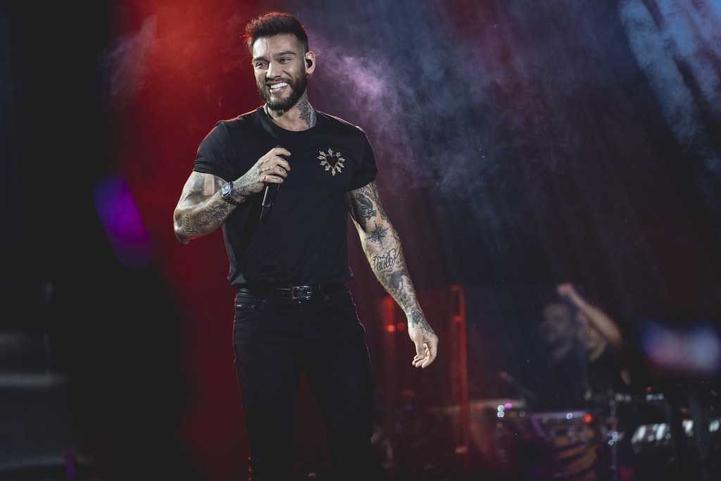 Lucas Lucco será a próxima live da Record TV