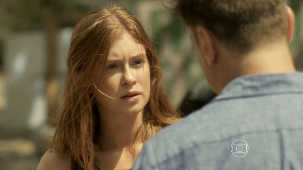 Marina Ruy Barbosa como Eliza em Totalmente Demais