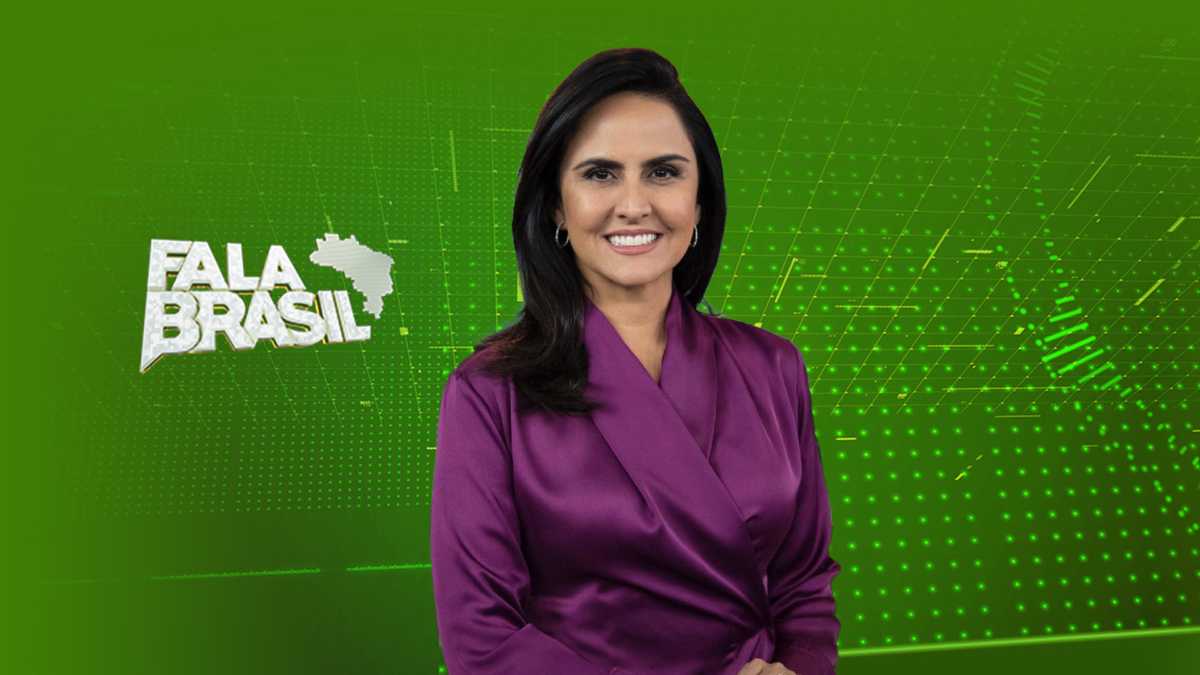 Jornalista Carla Cecato no estúdio do Fala Brasil