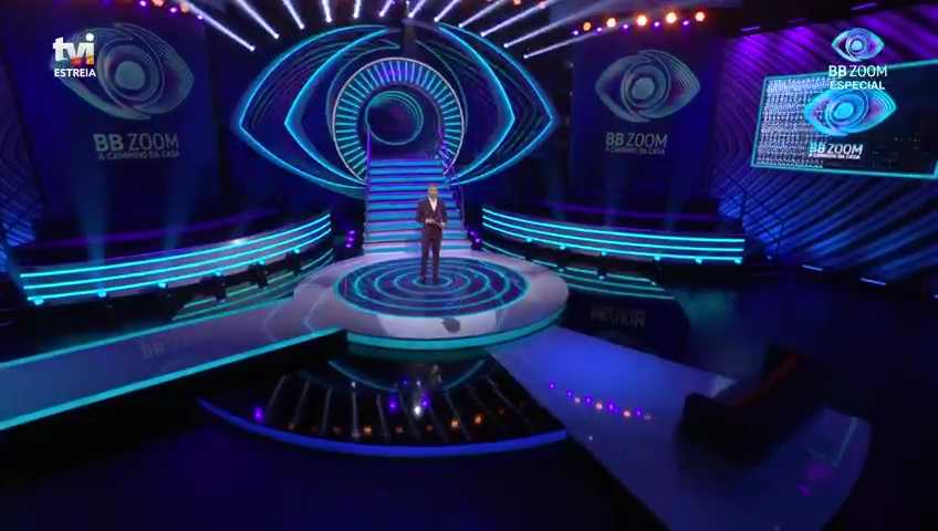 Claudio Ramos apresentando a estreia do Big Brother Portugal