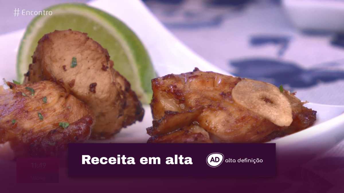Frango a passarinho da Ana Maria Braga