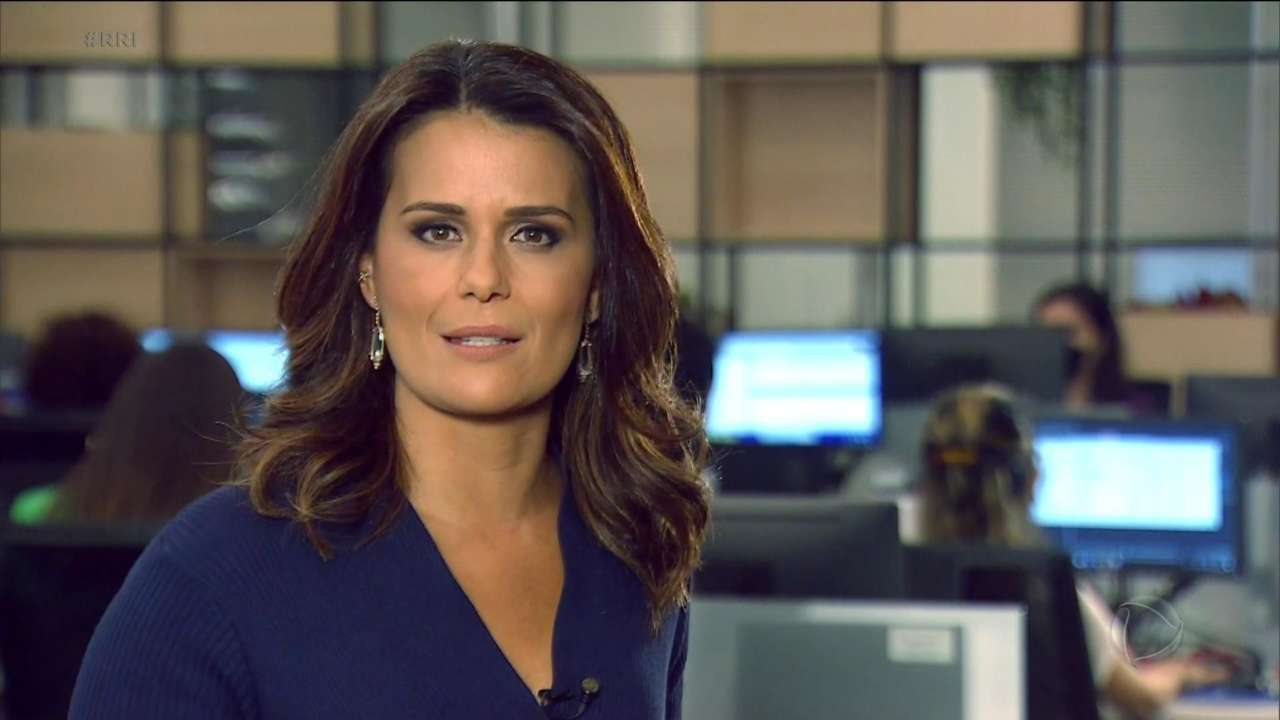 Adriana Araújo a estreia do Repórter Record Investigação