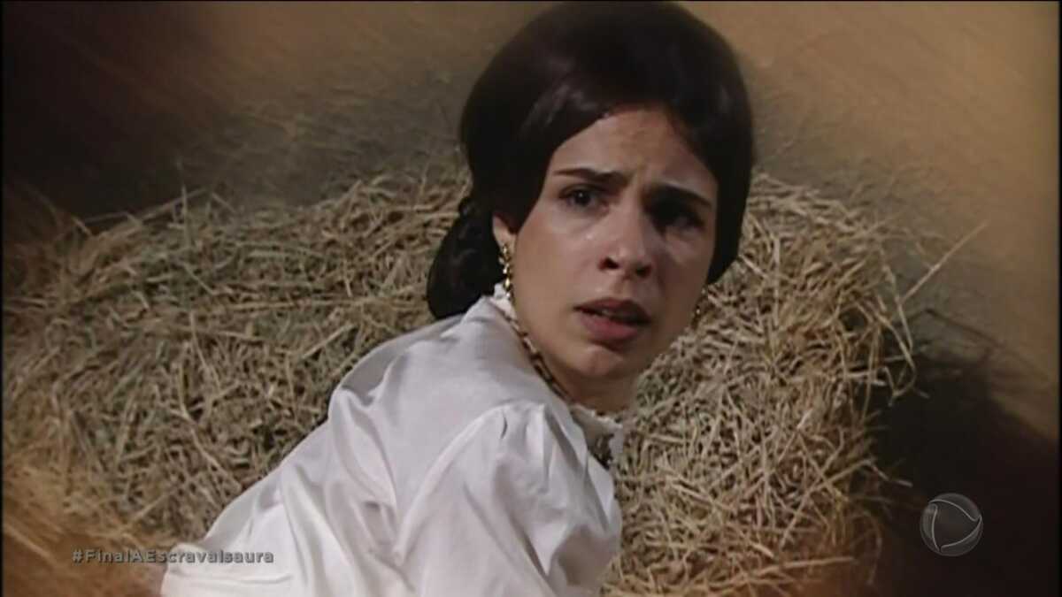 Malvina, interpretada por Maria Ribeiro, foi quem matou Leôncio em final inédito de A Escrava Isaura