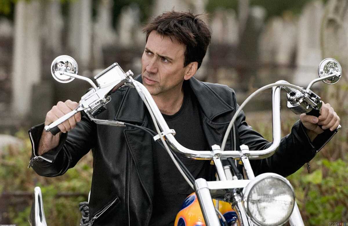 Cena de divulgação do filme Motoqueiro Fantasma, exibido pela Record TV no Cine Maior