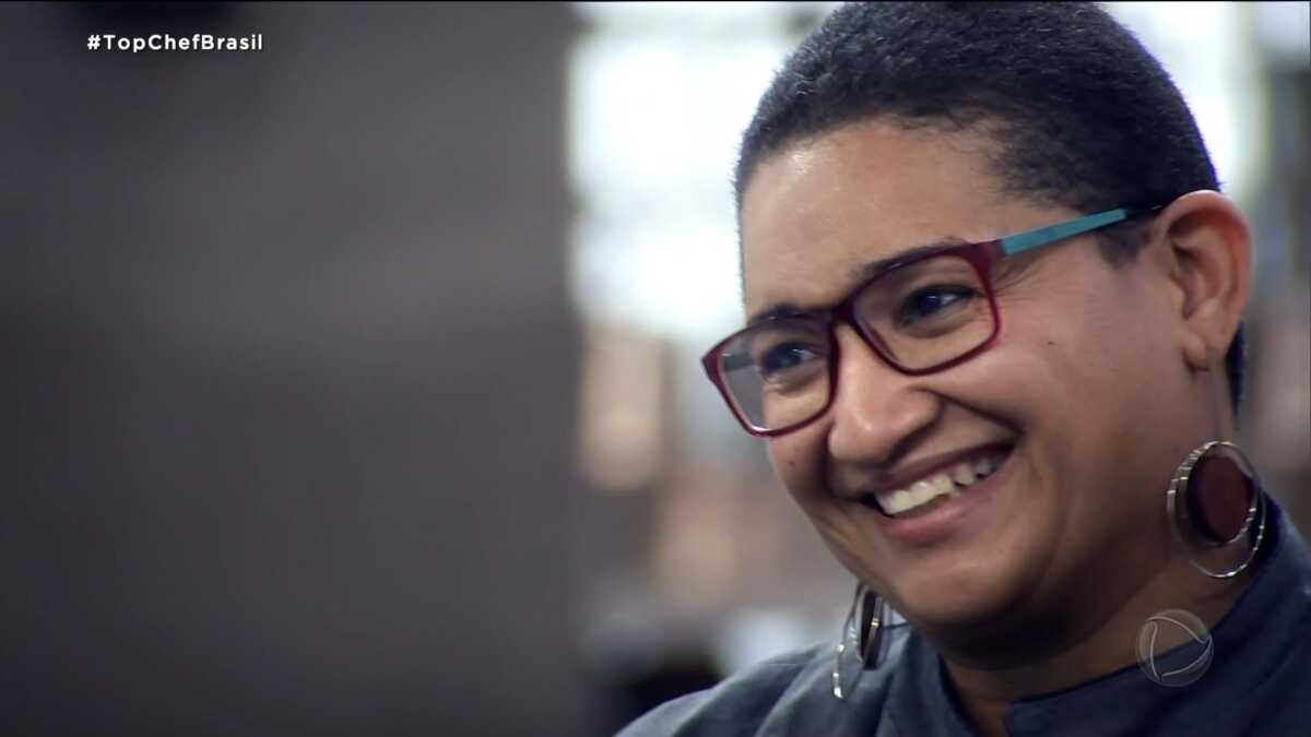 Taty fica aliviada ao vencer a prova do Top Chefe
