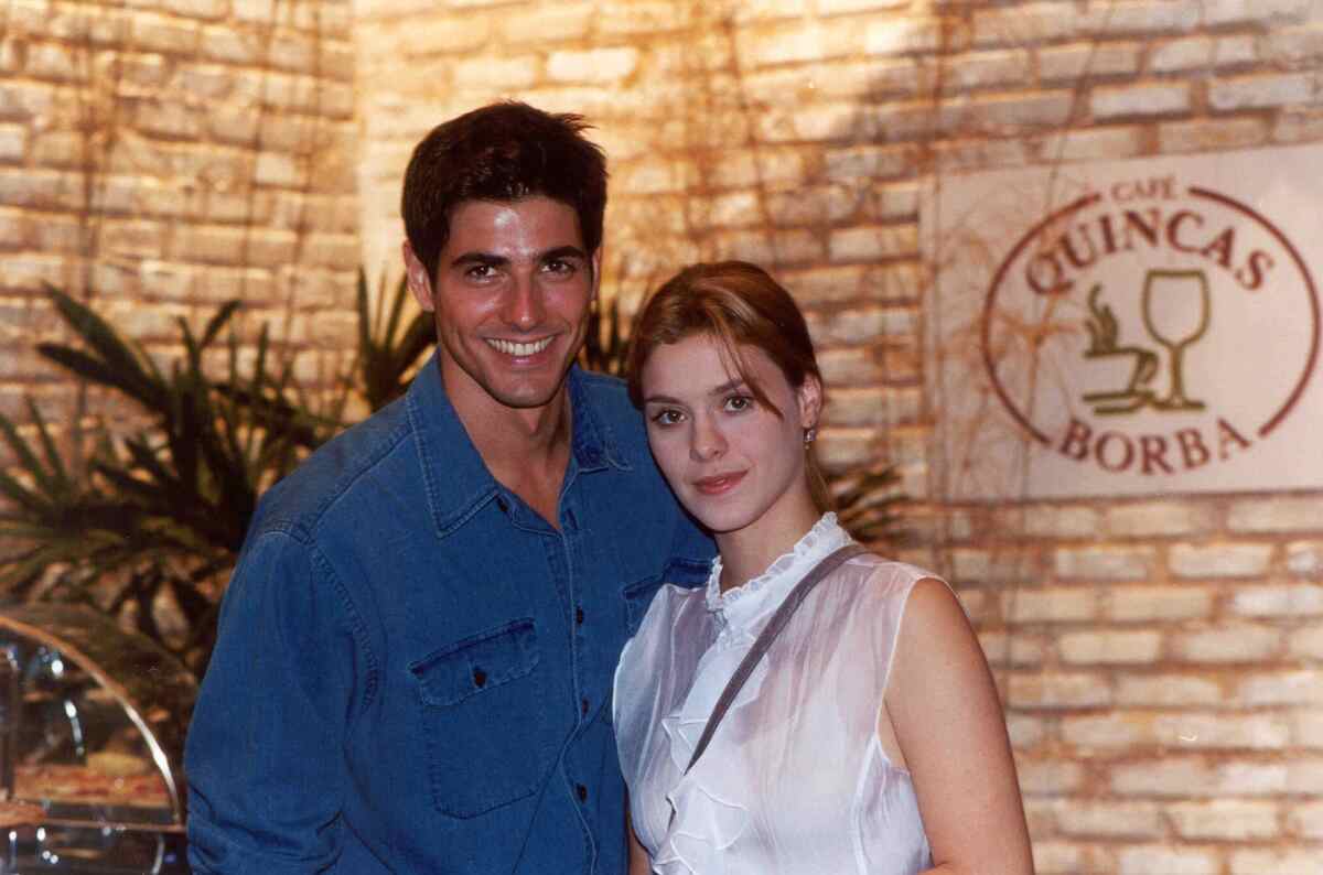 Edu e Camila, interpretados por Reynaldo Gianecchini e Carolina Dieckmann