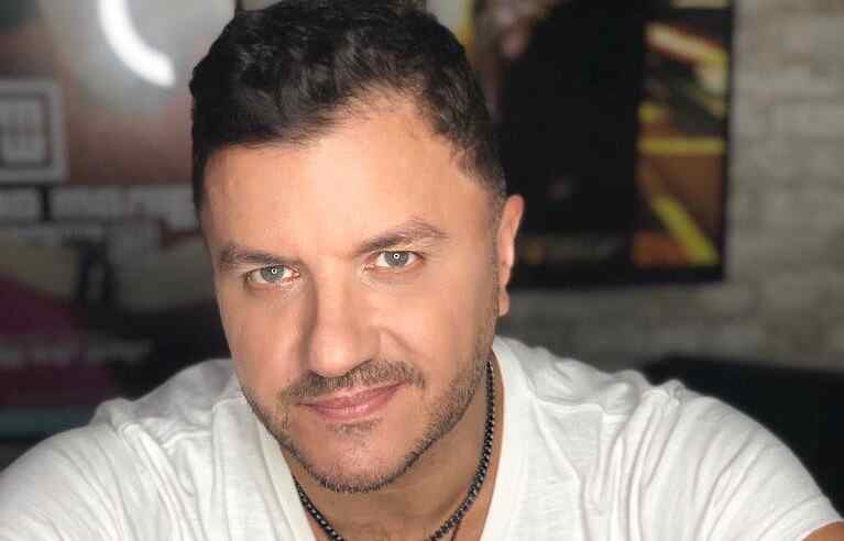 Cantor Mauricio Manieri