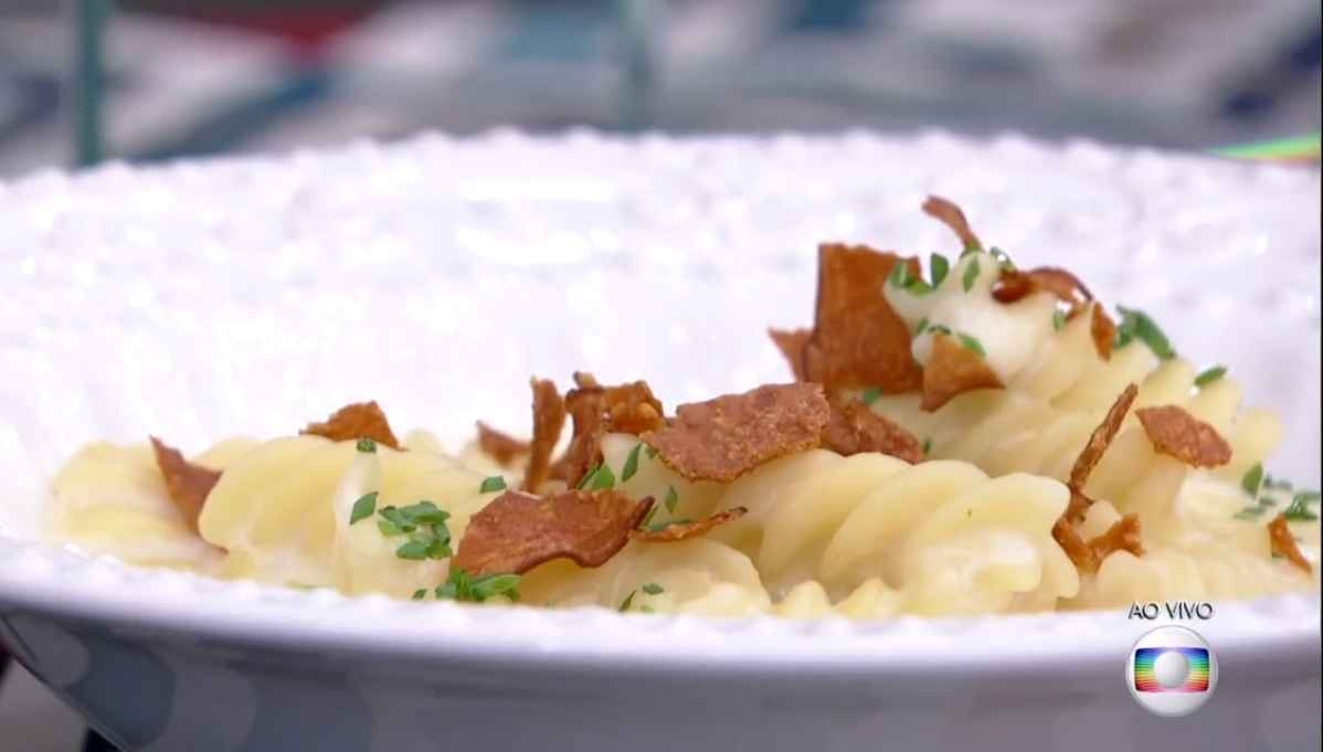 Macarrão com Queijo no Micro-Ondas