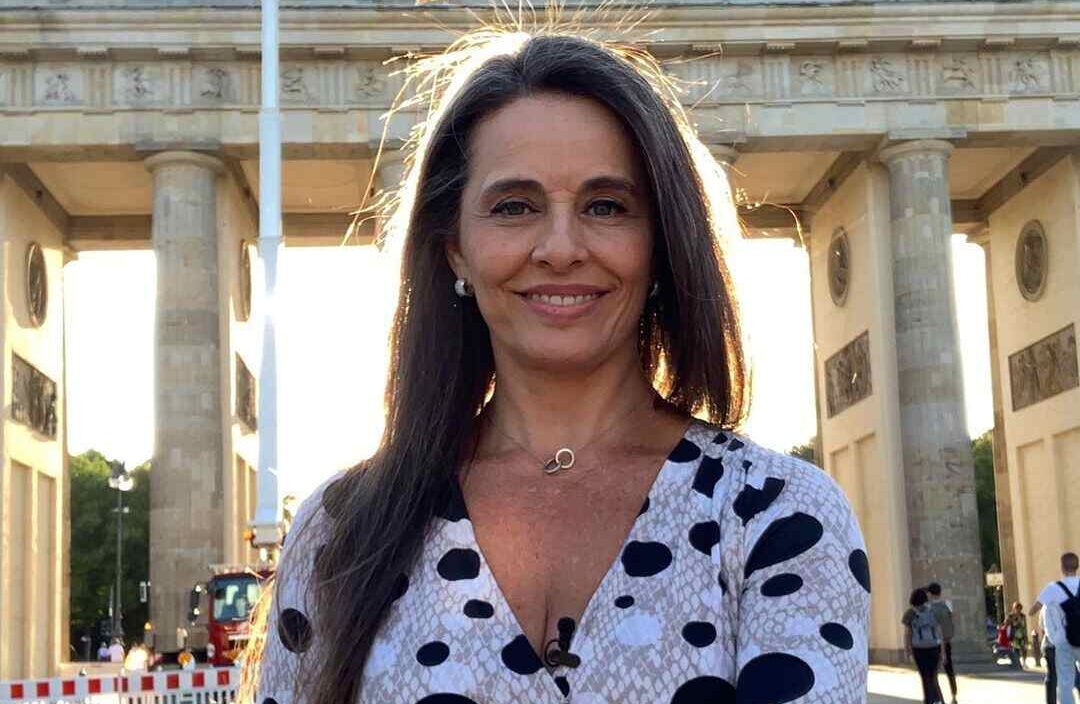 Jornalista Carla Vilhena