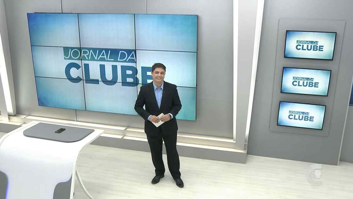 Ciro Guimarães apresentando o último Jornal da Clube