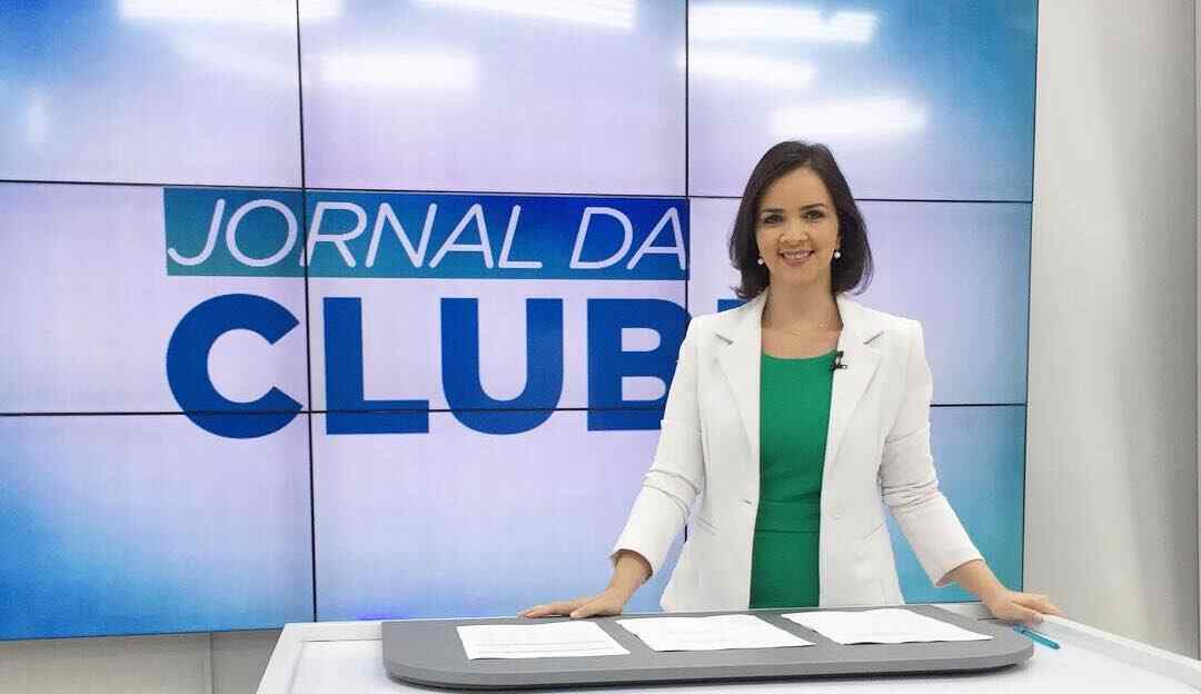 Isly viana apresentando o Jornal da Clube