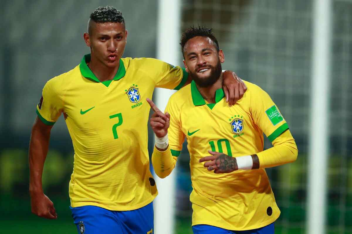 Neymar durante comemoração de gol em jogo do Brasil, transmitido pela TV Brasil e que registrou alta audiência