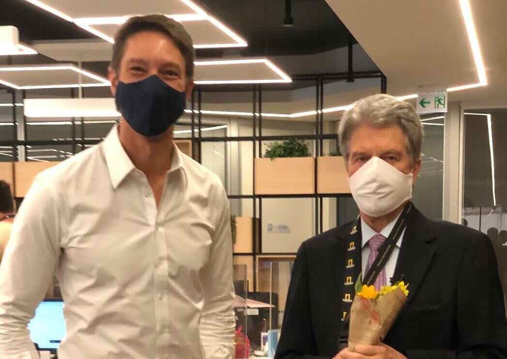 Sergio Aguiar e Marcos HUmmel na redação de jornalismo da Record TV