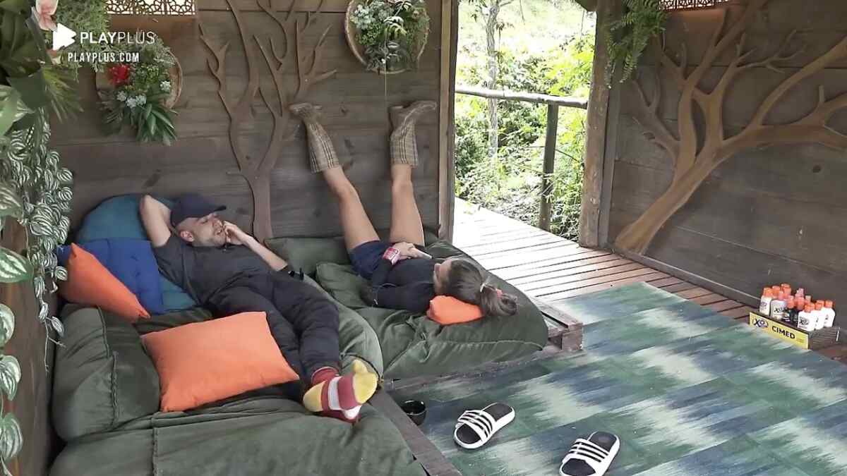 Stéfani Bays Bays fala de Jojo Todynho para Lucas Maciel: "Ela me decepcionou"