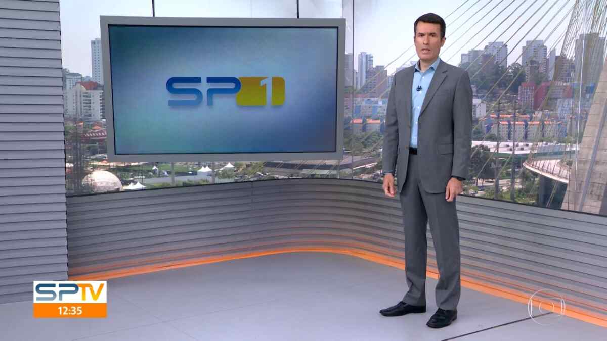 Jornalista Fabio Turci no estúdio do SPTV
