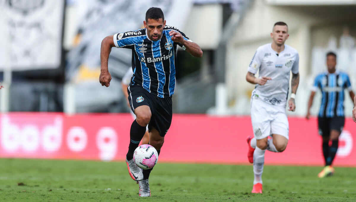 Jogo entre Grêmio e Santos pelo Campeonato Brasileiro