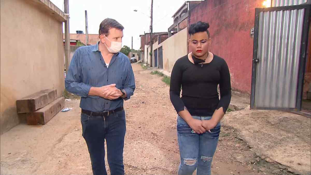 Roberto Cabrini entrevista MC Maylon, que acusa Anderson do Molejo de estupro