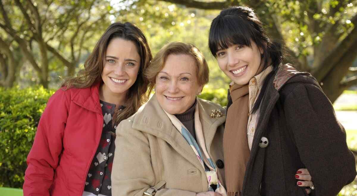 Marjorie Estiano, Nicette Bruno e Fernanda Vasconcellos em A Vida da Gente