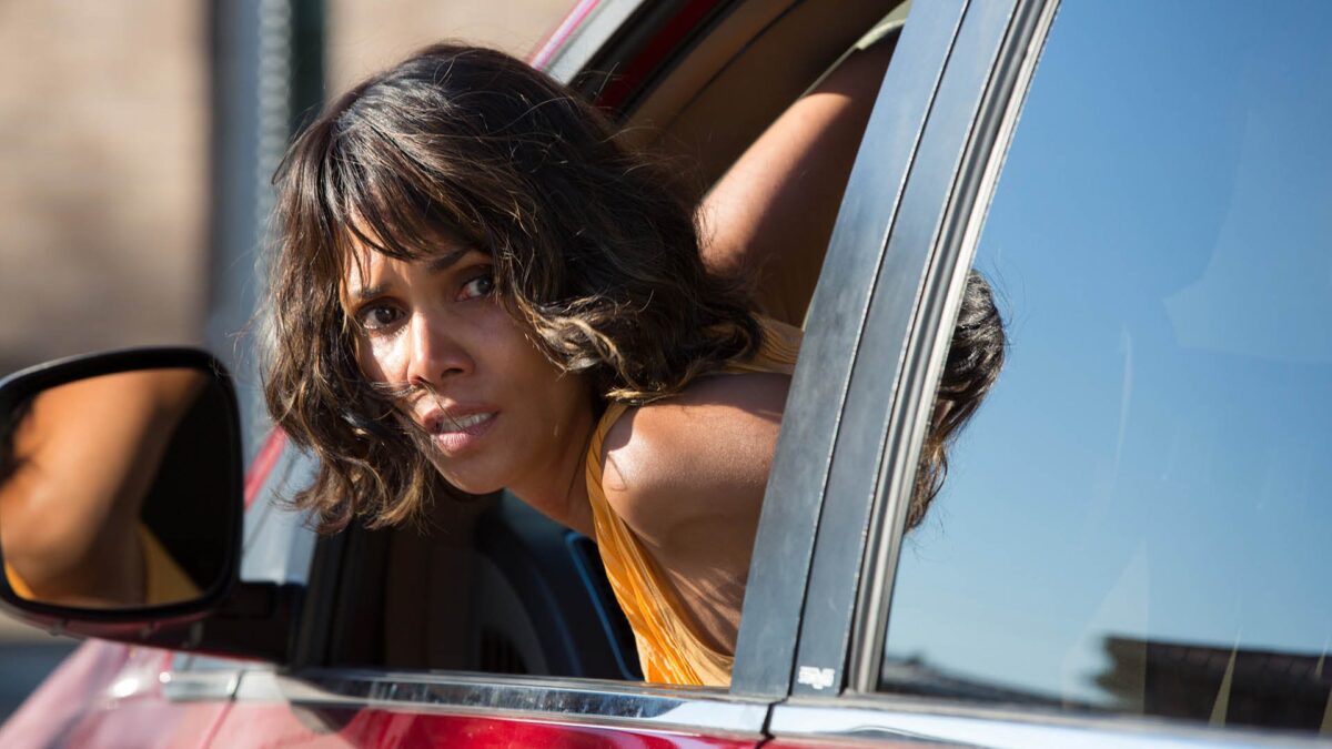 Halle Berry em cena do filme O Sequestro, exibido pela Globo na Tela Quente