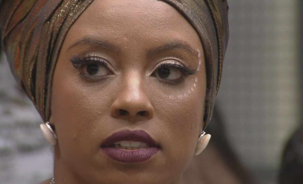 Lumena durante a edição dessa terça-feira, que marcou sua eliminação do reality
