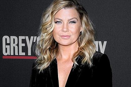 Ellen Pompeo, a Dra. Meredith Grey de Grey's Anatomy, posa para foto | Imagem: Reprodução/ABC