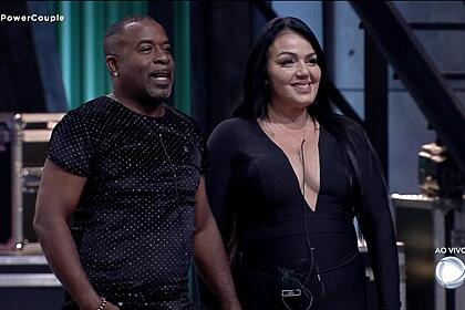 Pimpolho e Bibi recebem a informação de que estão na primeira DR do Power Couple Brasil 5