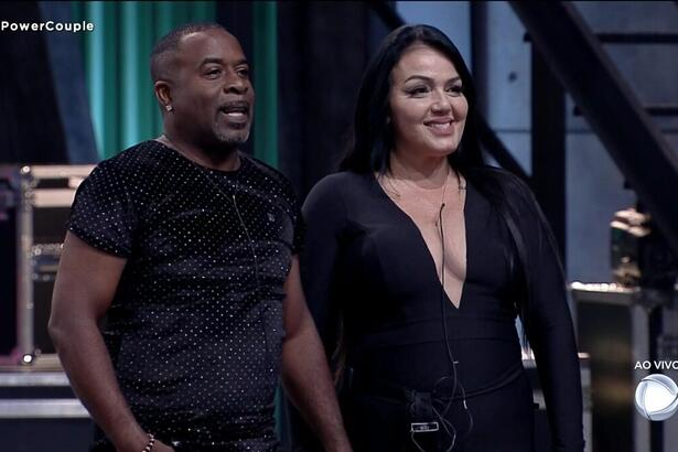 Pimpolho e Bibi recebem a informação de que estão na primeira DR do Power Couple Brasil 5