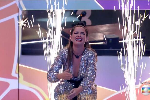 Juliette chora ao ganhar o BBB 21