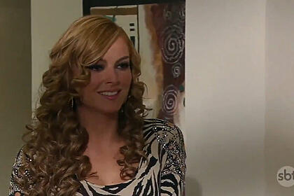 Kendra Ferreti (Marjorie de Sousa) em cena do capítulo de 14 de junho de Amores Verdadeiros
