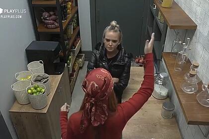 Nina em conversa com Filipe no Power Couple Brasil 5, afirmou que não gostou da forma que Yugnir se dirigiu a ela. A goiana acusou o paraibano de gritar. "Nenhum homem grita comigo".