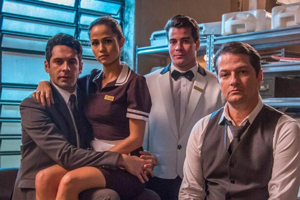 Os Ladrões do Carioca Palace: Malagueta (Marcelo Serrado), Agnaldo (João Baldasserini), Sandra Helena (Nanda Costa) e Julio (Thiago Martins)