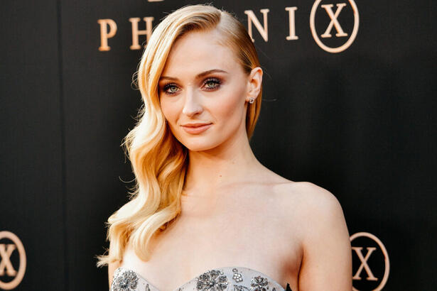 Sophie Turner posa para foto | Imagem: Reprodução