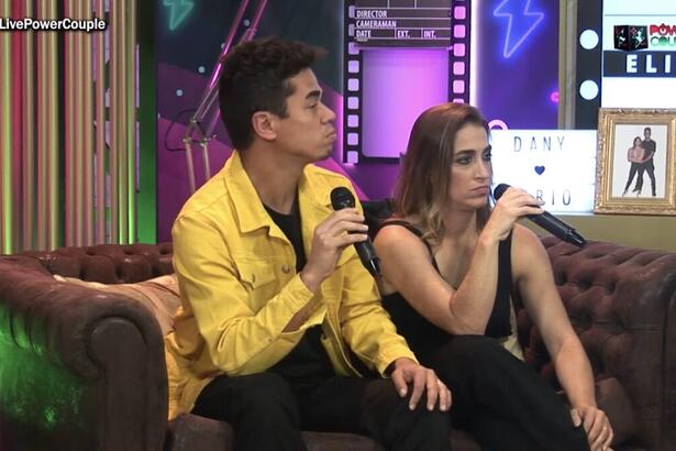 Daniele e Fabio participaram da Live dos Eliminados do Power Couple Brasil 5. O oitavo casal eliminado do jogo, fugiu das polêmicas e se esquivou das perguntas feitas por Dani e Lidi: "Não vou julgar".