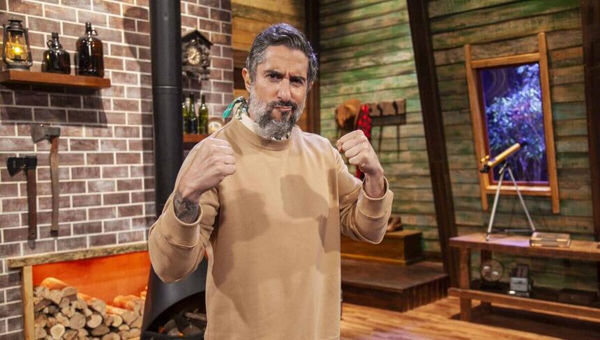 Marcos Mion nos estúdios de A Fazenda