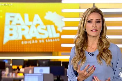 Patrícia Costa nos estúdios do Fala Brasil, na Record TV