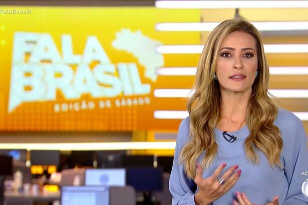 Patrícia Costa nos estúdios do Fala Brasil, na Record TV