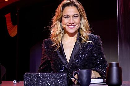 Fernanda Gentil nos estúdios do The Masked Singer Brasil